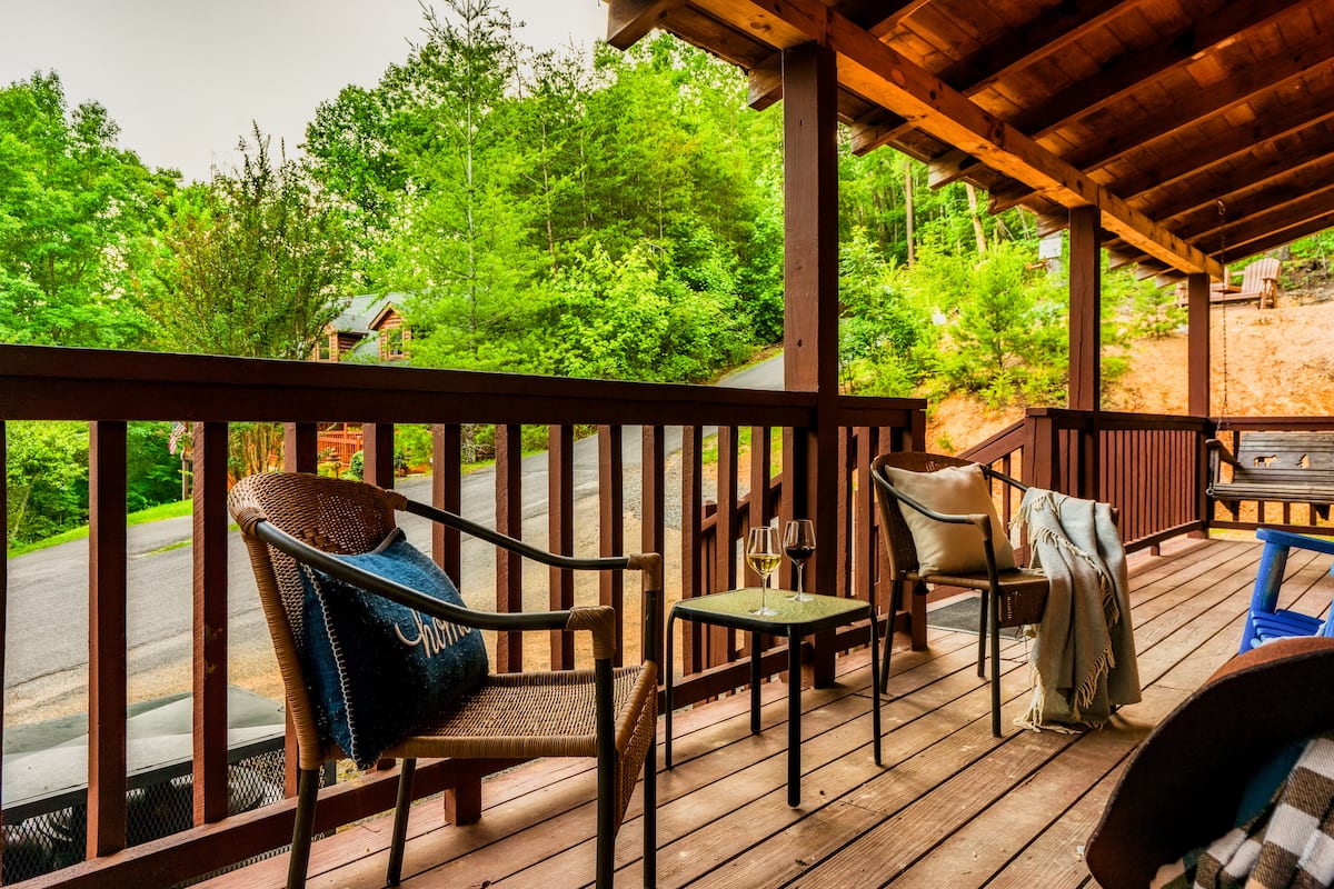 Covered Porch — Relax & Enjoy the Mountain Views